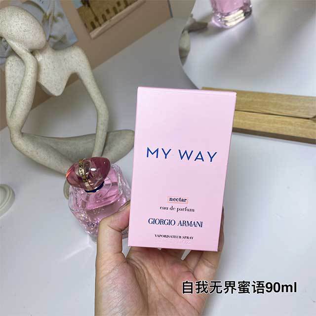 Elegant Women Perfume