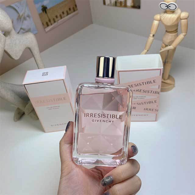 Luxury Chic Women's Perfume
