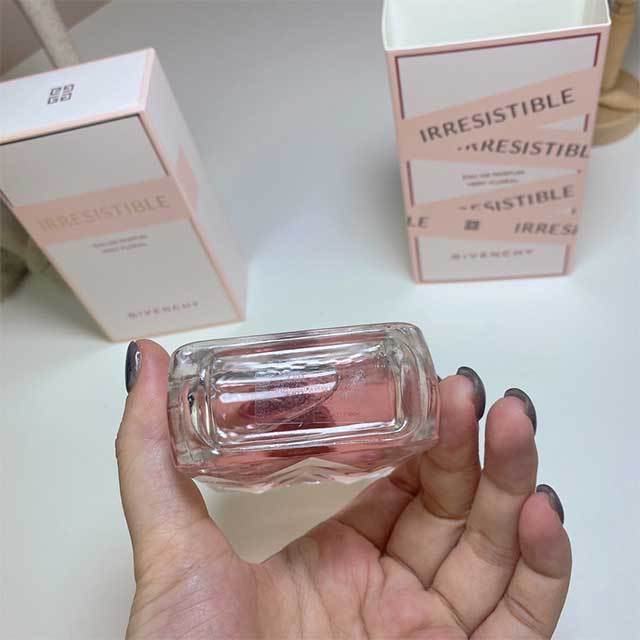 Luxury Chic Women's Perfume