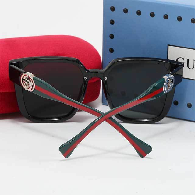 Trendy Square Frame Chic Sunglasses