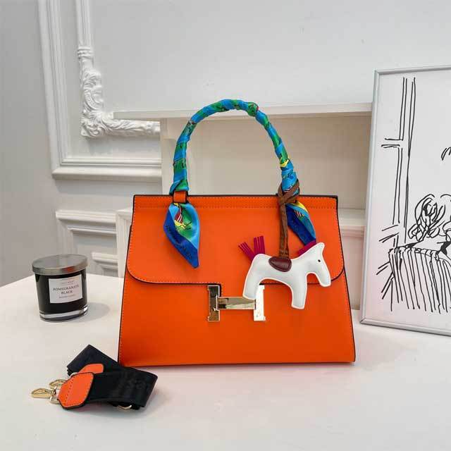 Metal Logo Leather Fashion Crossbody Bag
