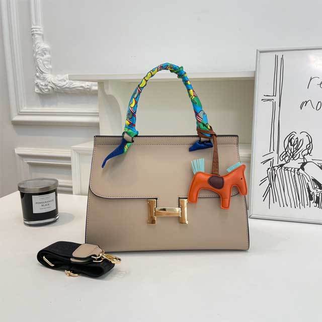 Metal Logo Leather Fashion Crossbody Bag