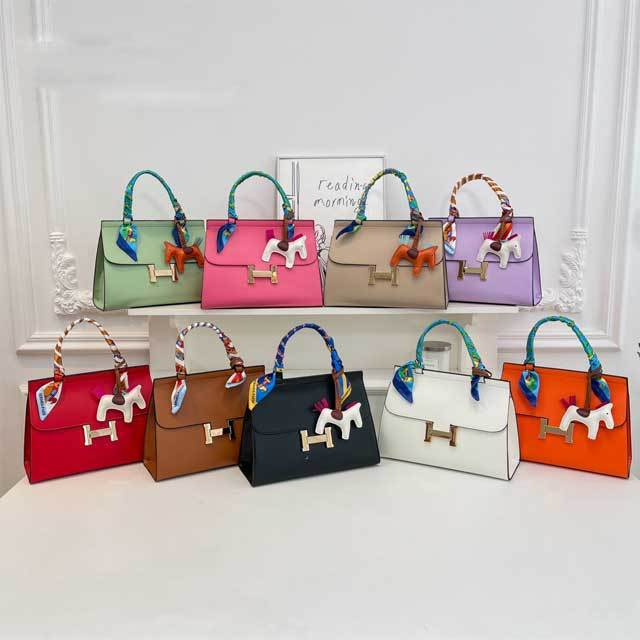 Metal Logo Leather Fashion Crossbody Bag