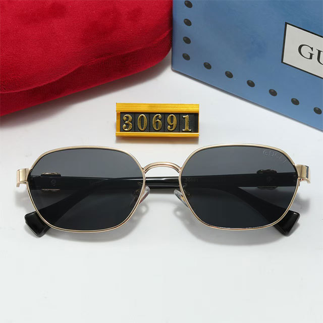 Metal Frame Retro Sunglasses