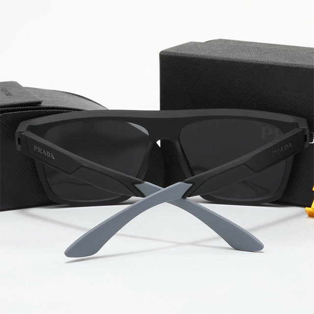 Oversize Frame Classic Sunglasses