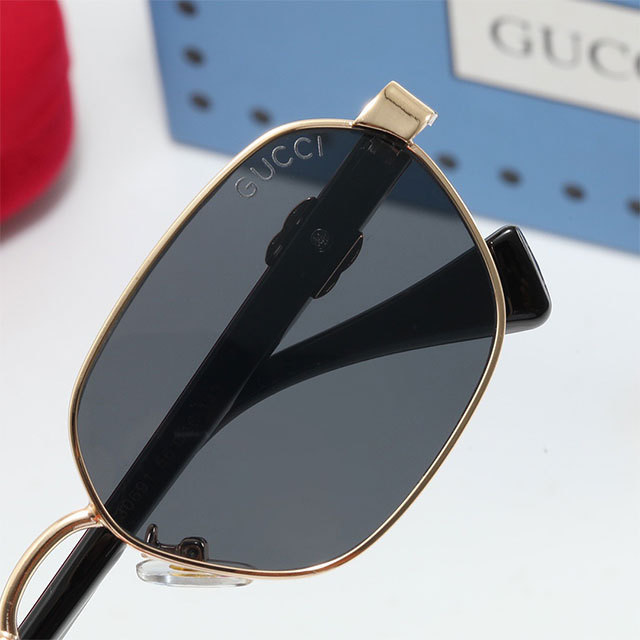 Metal Frame Retro Sunglasses