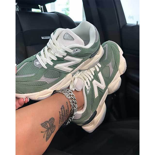 Fashion Breathable Lace-Up Sport Shoes