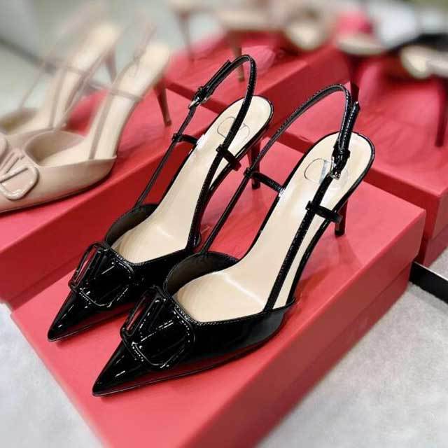 Fashion Logo Thin Heeled Leather Sandals