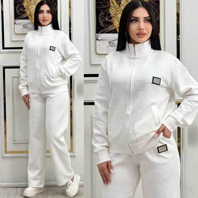 Fashion Logo Embossing Casual Tracksuit Set