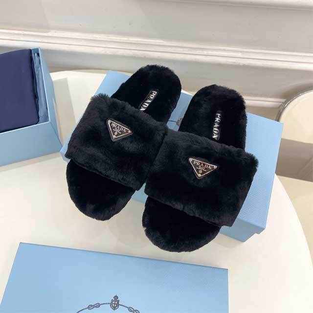 Fashion Logo Furry Flat Slides
