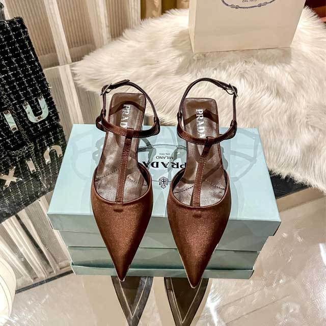 Fashion Pointed Toe Women Sandals