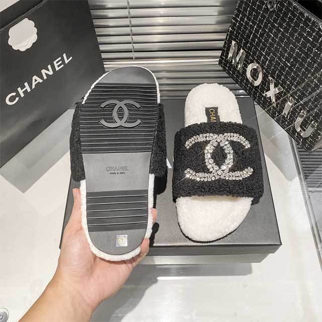 Rhinestones Furry Flat Slides
