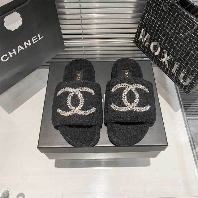 Rhinestones Furry Flat Slides