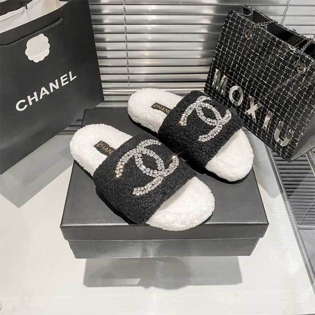 Rhinestones Furry Flat Slides