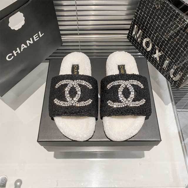 Rhinestones Furry Flat Slides
