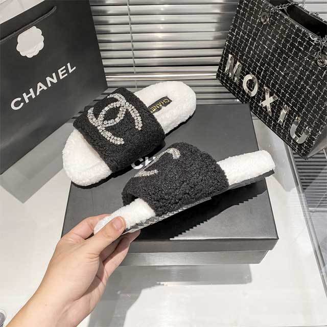 Rhinestones Furry Flat Slides