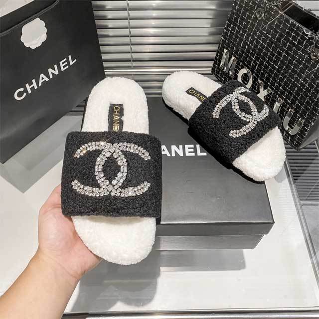 Rhinestones Furry Flat Slides
