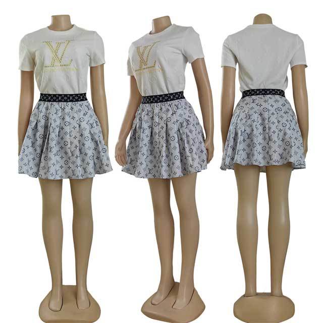 Embroidery Embossing Top Pleated Skirt Set