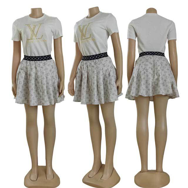 Embroidery Embossing Top Pleated Skirt Set