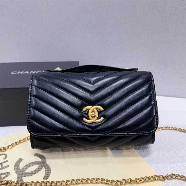 Gold Chained Fashion Messenger Bag