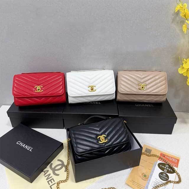 Gold Chained Fashion Messenger Bag
