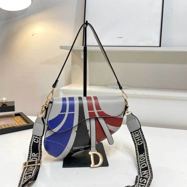 Leather Fashion Women Crossbody Saddle Bag
