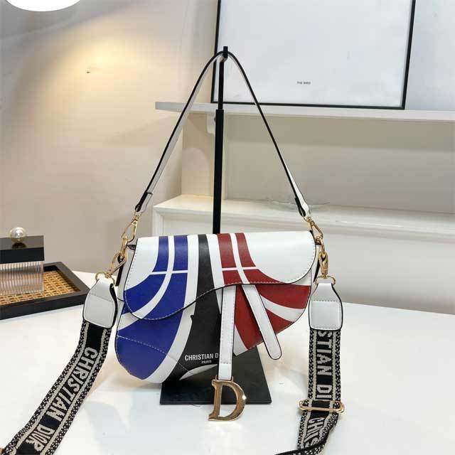 Leather Fashion Women Crossbody Saddle Bag