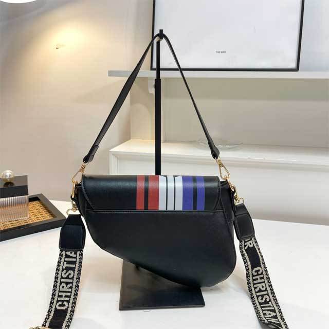 Leather Fashion Women Crossbody Saddle Bag