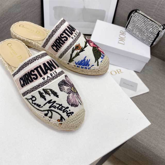 Embroidery Fashion Flat Shoes