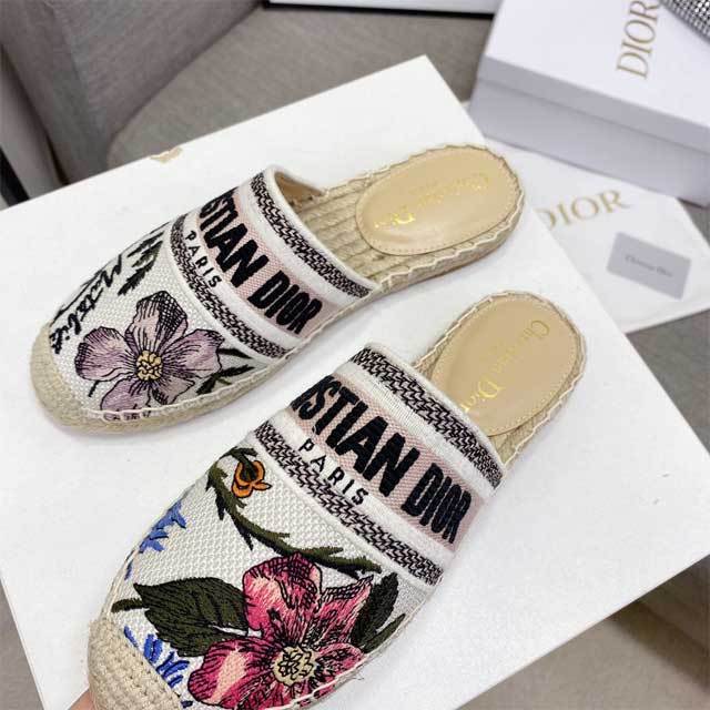 Embroidery Fashion Flat Shoes