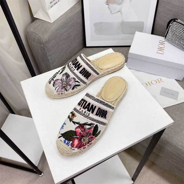 Embroidery Fashion Flat Shoes