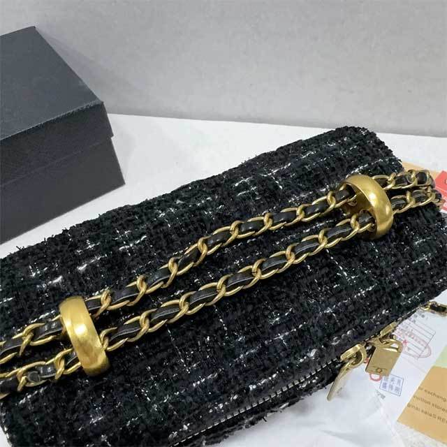 Chained Fashion Crossbody Makeup Bag