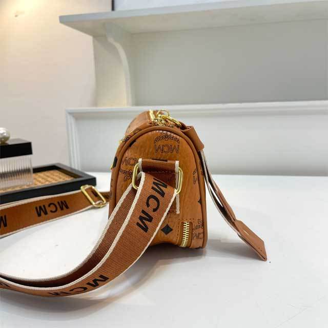 Fashion Print Leather Messenger Bag