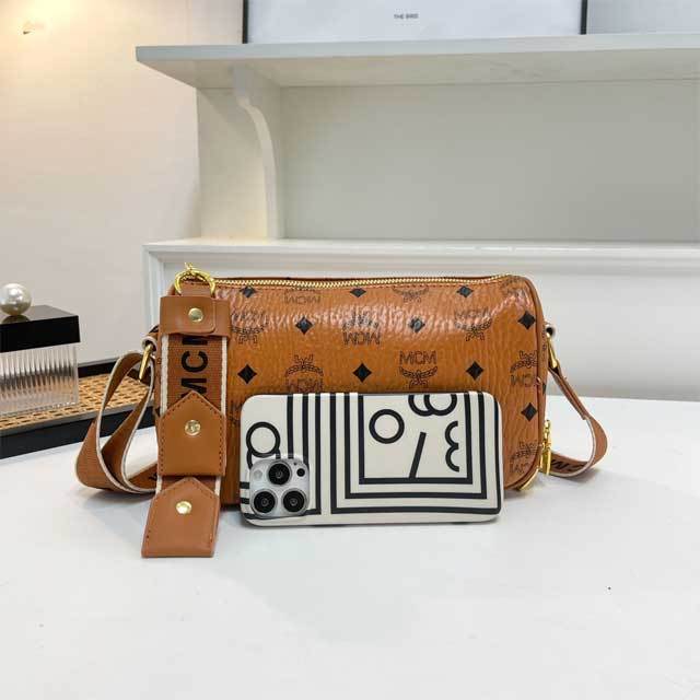 Fashion Print Leather Messenger Bag