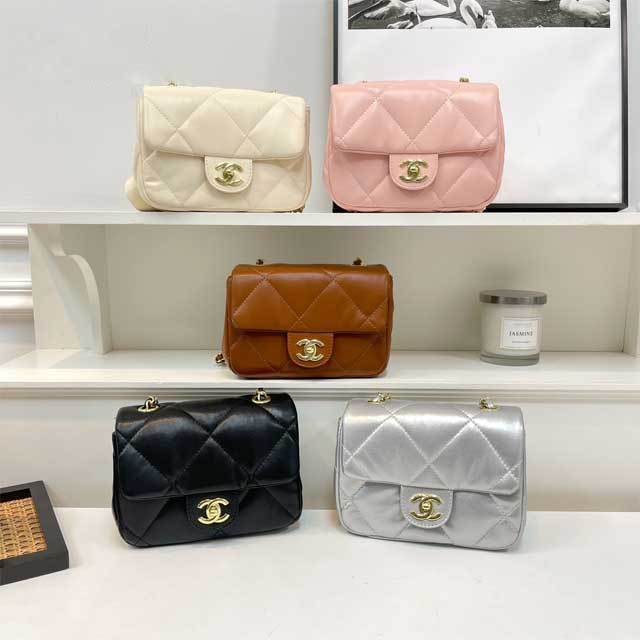 Metal Logo Fashion Messenger Bag