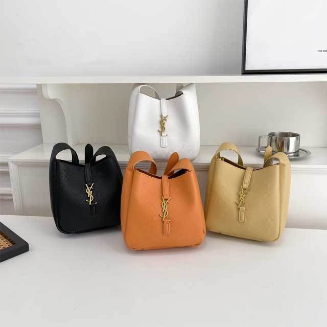 Metal Logo Fashion Women Shoulder Bag