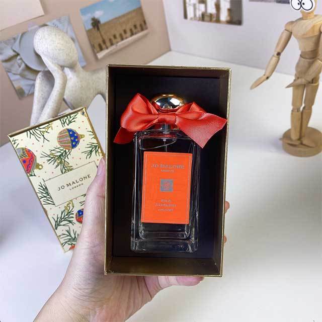 Aromatic Woody Notes Luxury Women Perfume