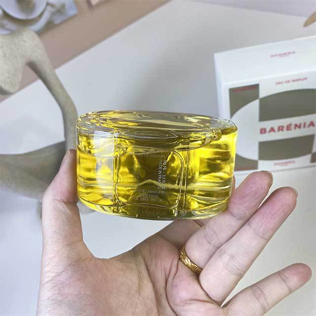 Woody Aromatic Chypre Perfume