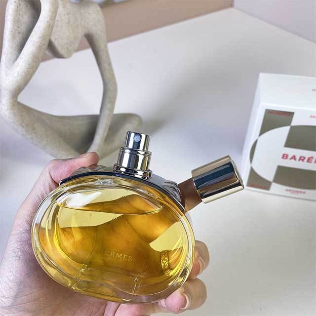 Woody Aromatic Chypre Perfume