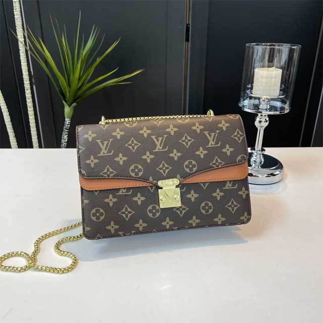 Women Fashion Chained Leather Messenger Bag
