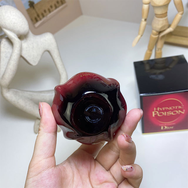 Oriental Cuisine Charming Female Perfume