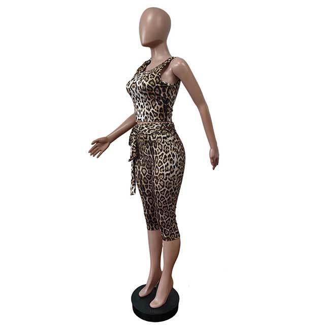 Leopard Printed Tied-up Midi Pant Set