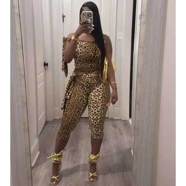 Leopard Printed Tied-up Midi Pant Set