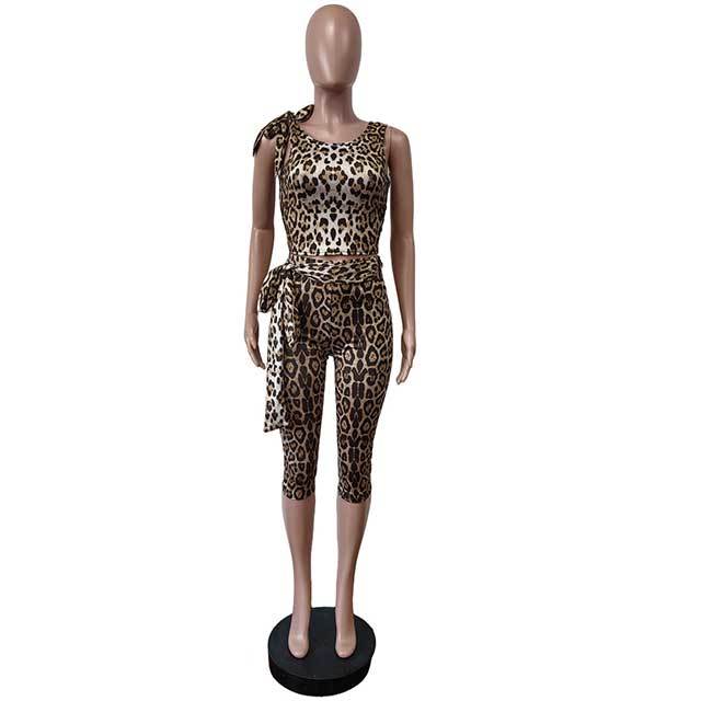 Leopard Printed Tied-up Midi Pant Set