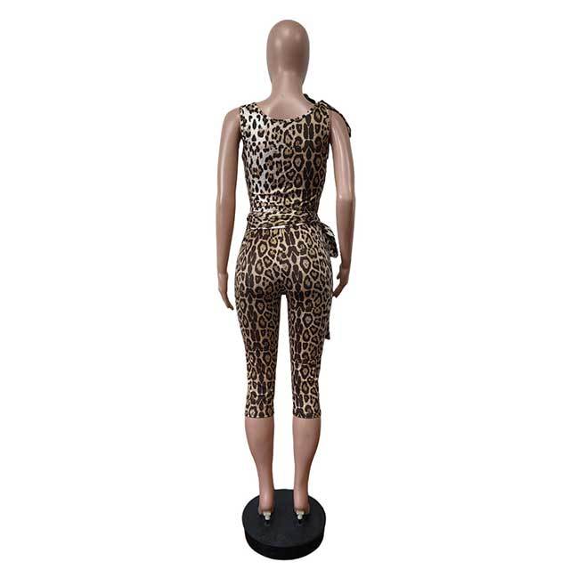 Leopard Printed Tied-up Midi Pant Set