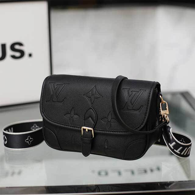 Fashion Embossing Leather Messenger Bag