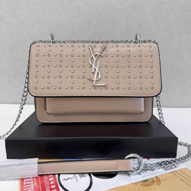 Rivets Leather Fashion Messenger Bag