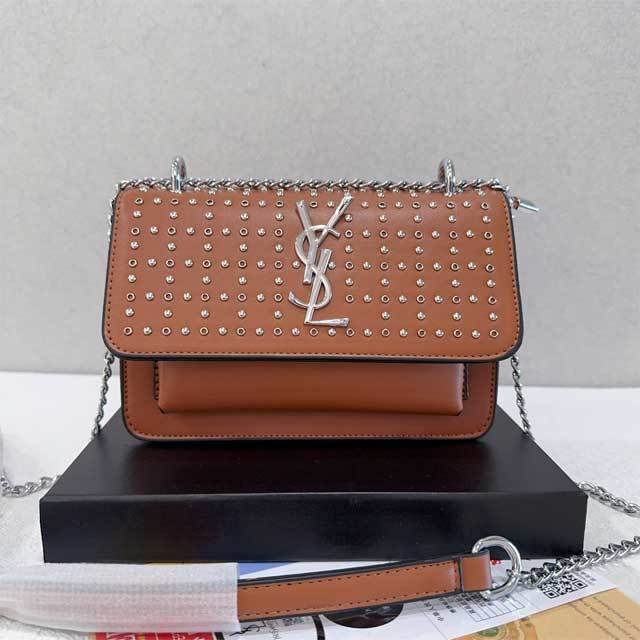 Rivets Leather Fashion Messenger Bag