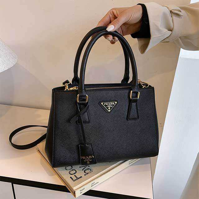 Fashion Logo Leather Women Crossbody Handbag