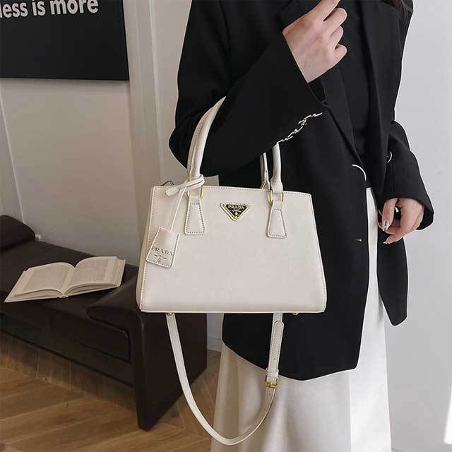Fashion Logo Leather Women Crossbody Handbag